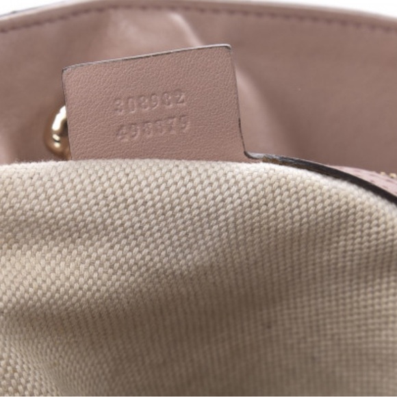 GUCCI Soft Patent Medium Soho - Picture 2 of 7